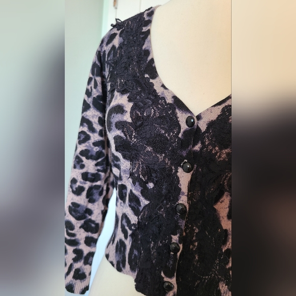 I.N.C. Animal Print Cropped Cardigan With Lace Detailing - Picture 2 of 3